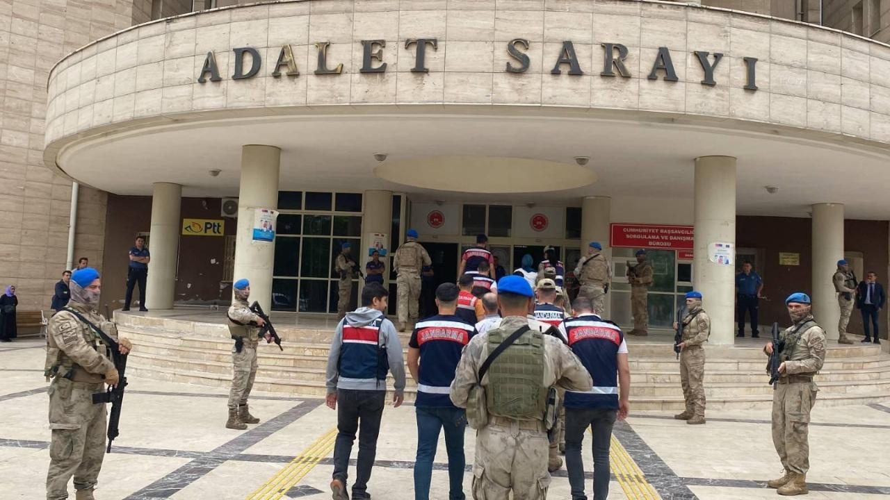Urfa'da göçmen kaçakçılığı operasyonu!