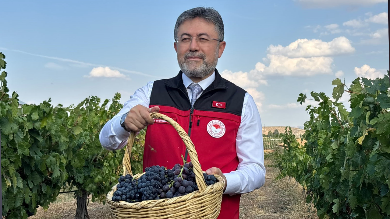 Bakan Yumaklı: "Bu sene çok iyi bir sezon geçiriyoruz"