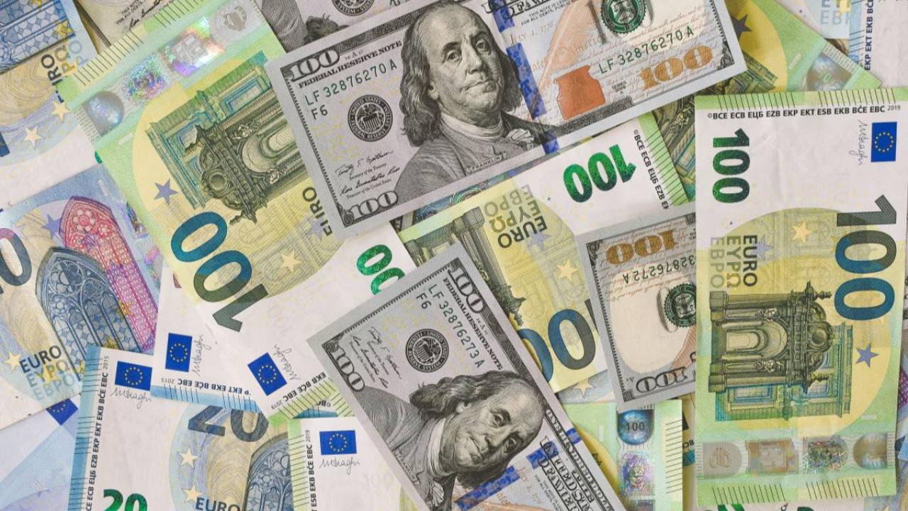 Dolar ve Euro haftaya nasıl başladı?