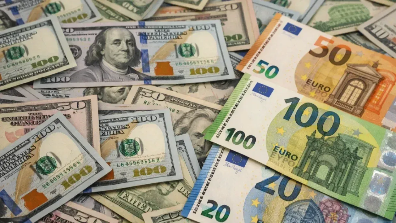 Dolar yükseldi! Euro geriledi!