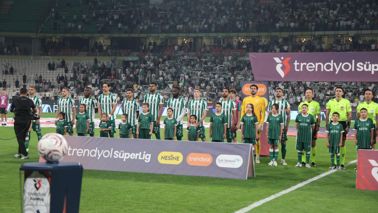 Konyaspor sahasında Trabzonspor'u mağlup etti!
