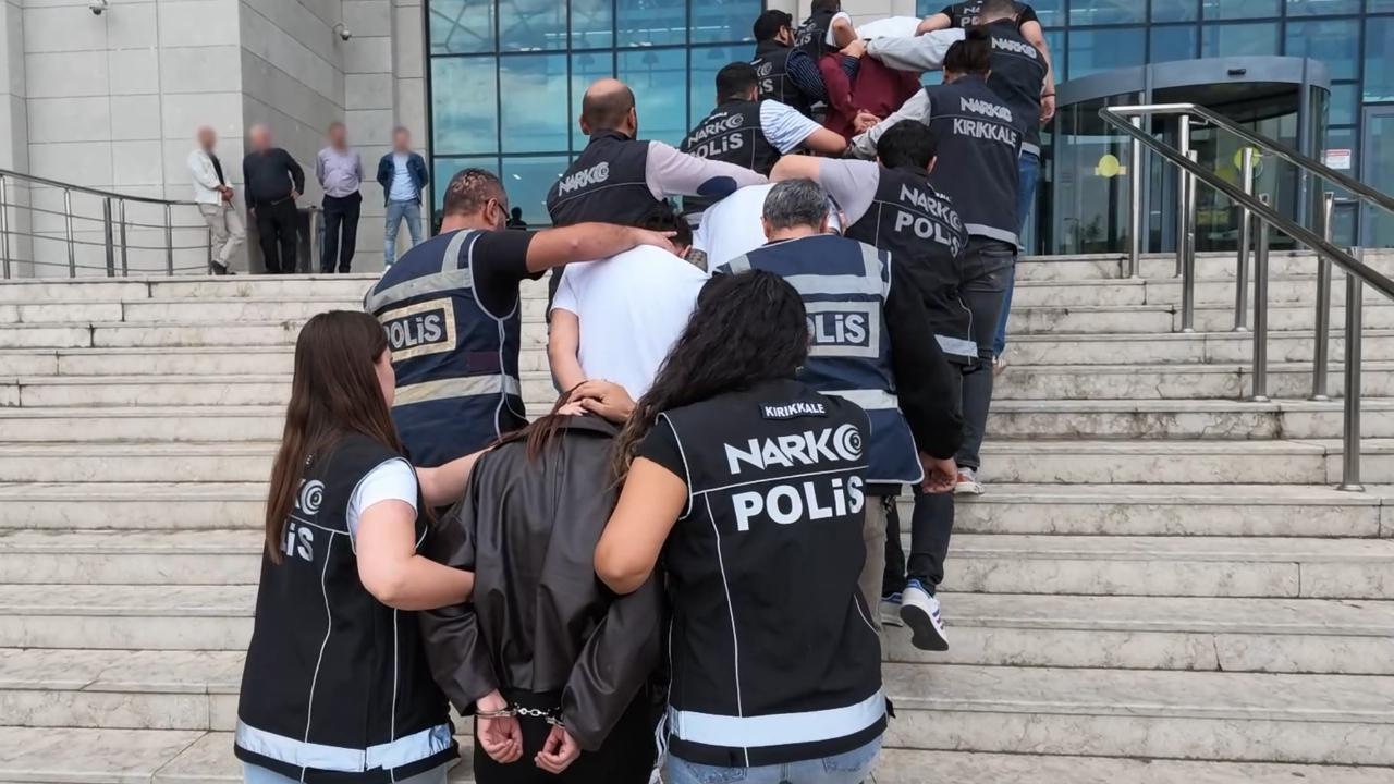Milyonluk uyuşturucu operasyonu: Çok sayıda şüpheli yakalandı!