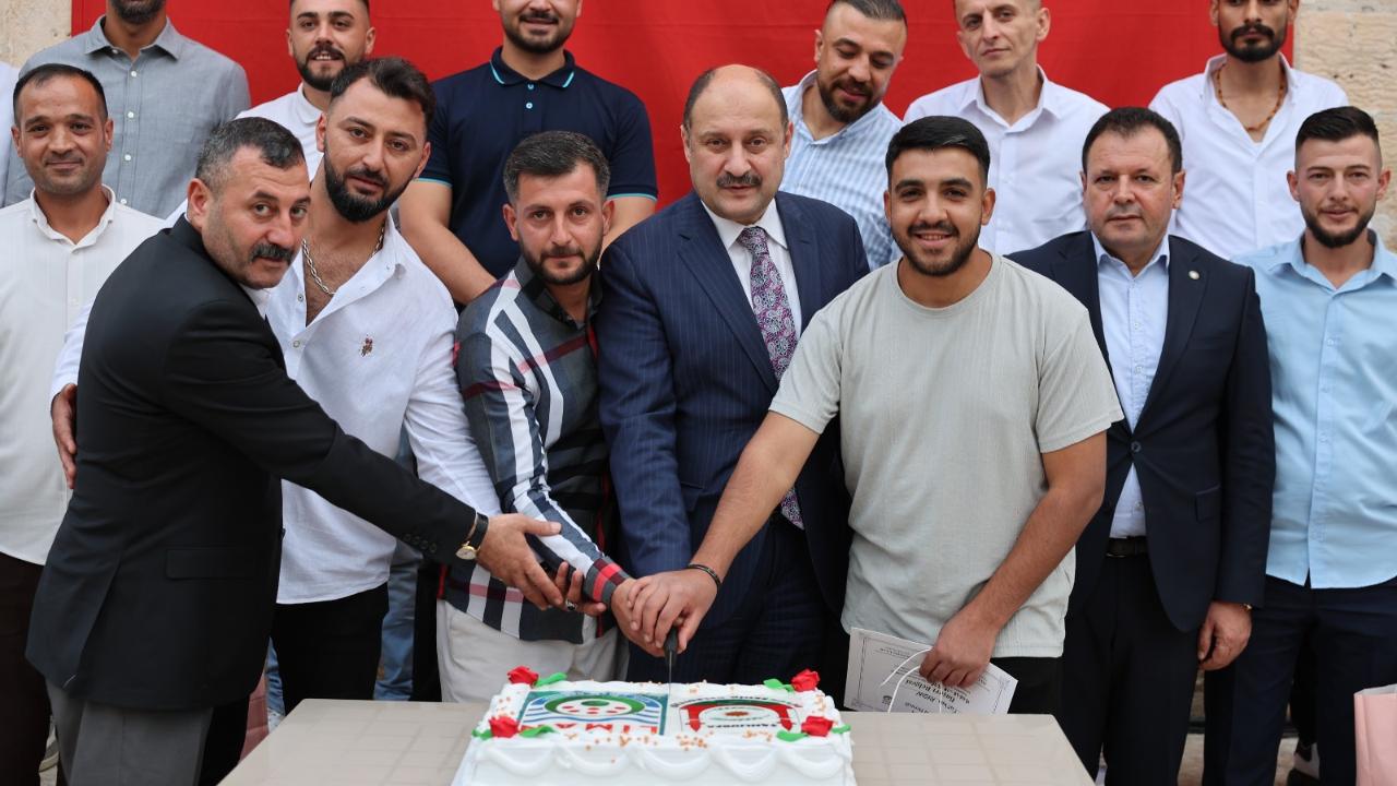 Şanlıurfa’da umut büyüyor: Liman ayık’ta 24 genç daha mezun oldu!