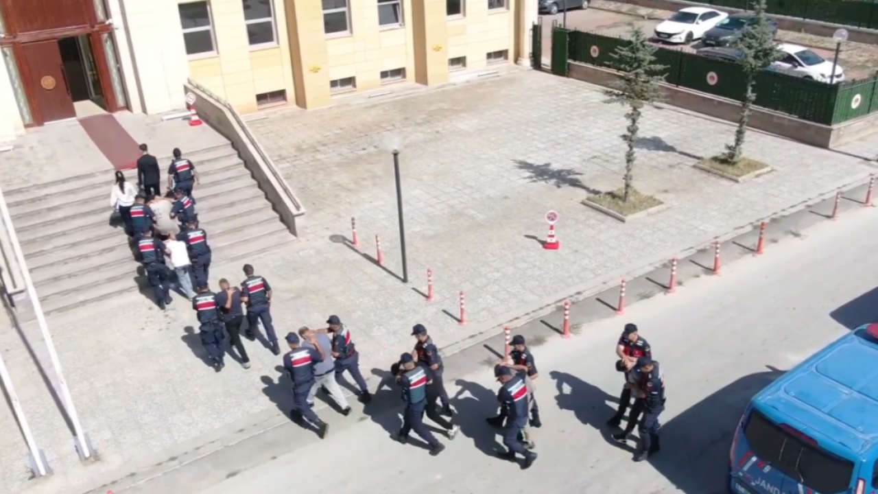 Sivas’tan Şanlıurfa’ya uzanan operasyon: 5 kişi tutuklandı!