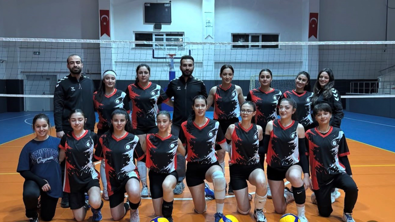 Siverek Kadın Voleybol Takımı ligden çekildiğini duyurdu!