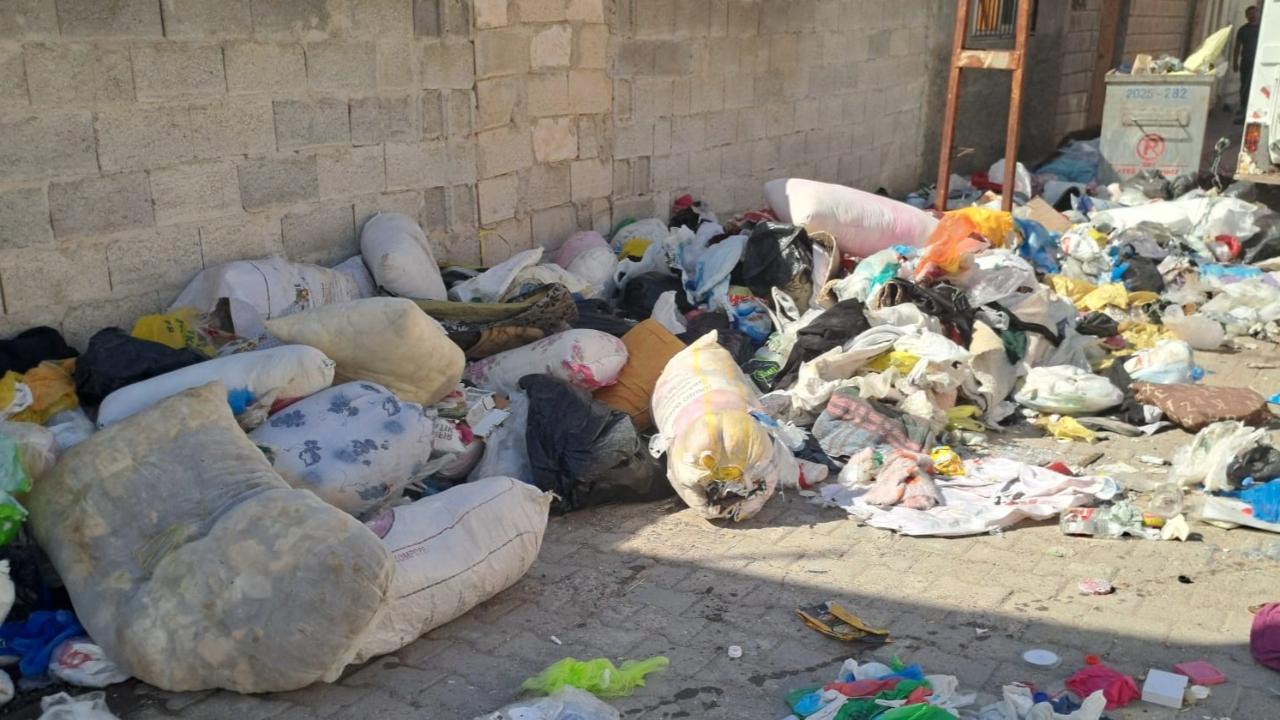 Urfa'da kötü koku ihbarı: 8 kamyon çöp çıktı!