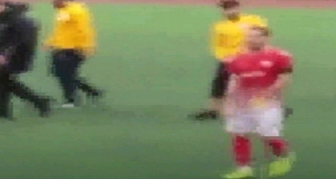 Urfa'da Futbola Yakışmayan Görüntü