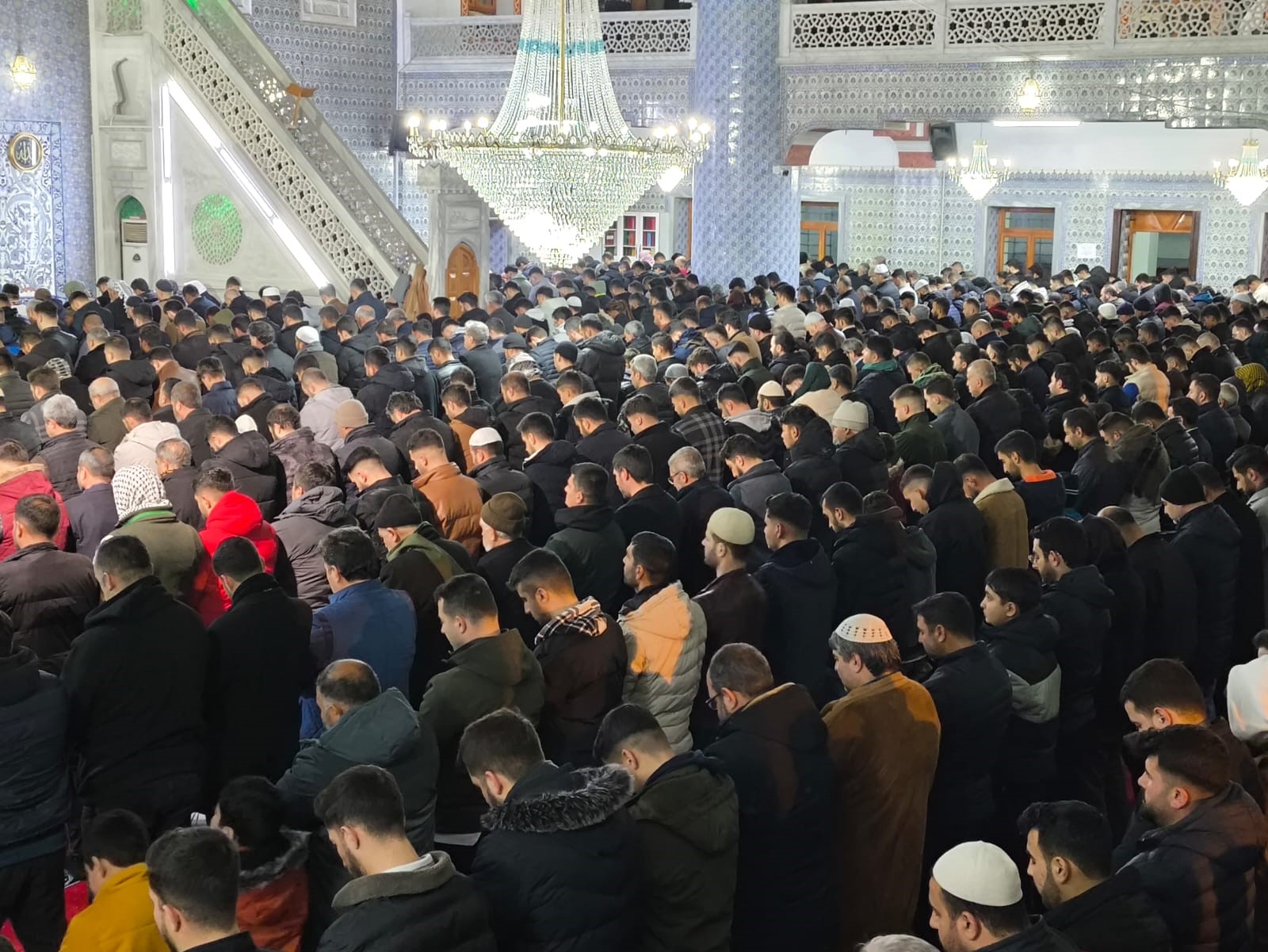 ŞANLIURFA’DA BERAT KANDILI COŞKUYLA KUTLANDI