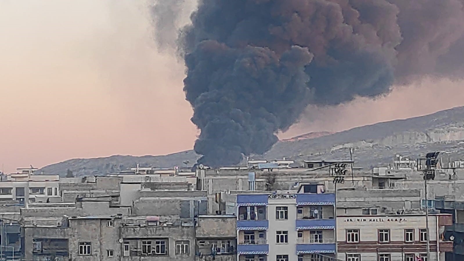 Şanlıurfa’da Geri Dönüşüm Tesisinde Yangın
