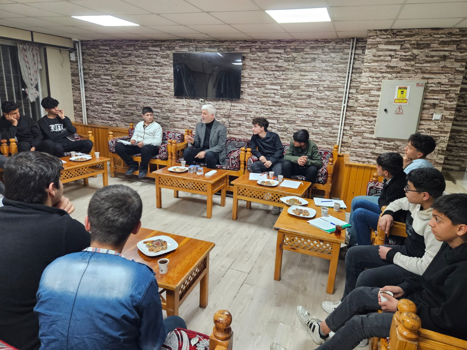 Eyyübiye'de Öğrenciler Yazarlarla Buluşuyor