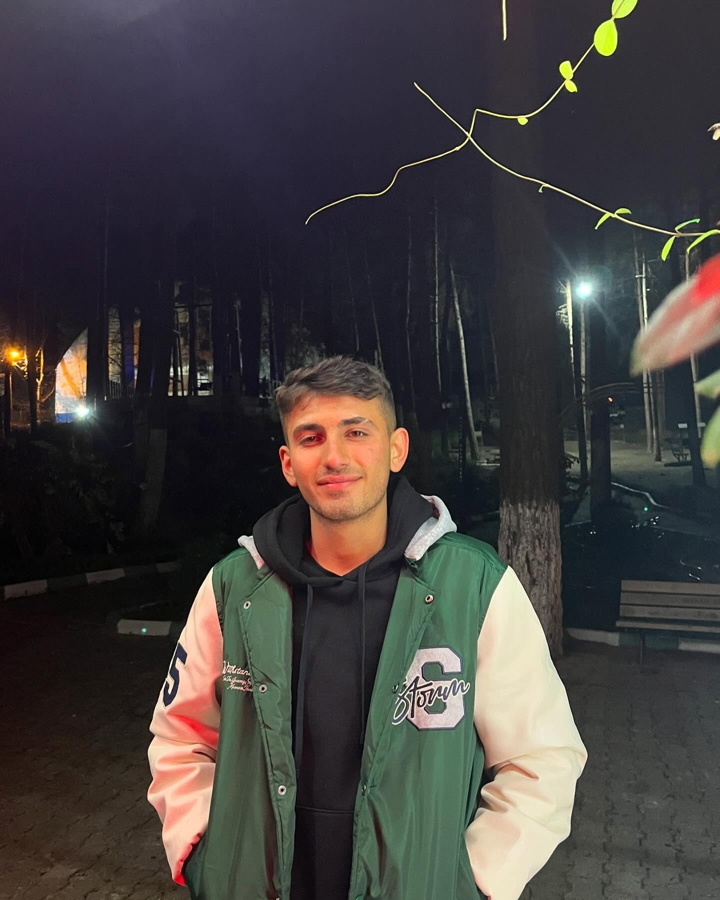EŞINE BIÇAK ÇEKTIĞI IÇIN OĞLUNU ÖLDÜRMÜŞ