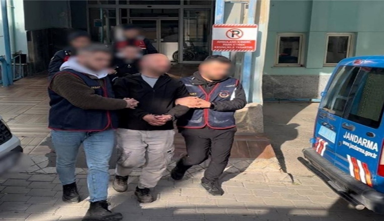 DENIZLI’DE, 60 SUÇTAN 68 YIL ARANAN 3 HÜKÜMLÜ YAKALANDI.