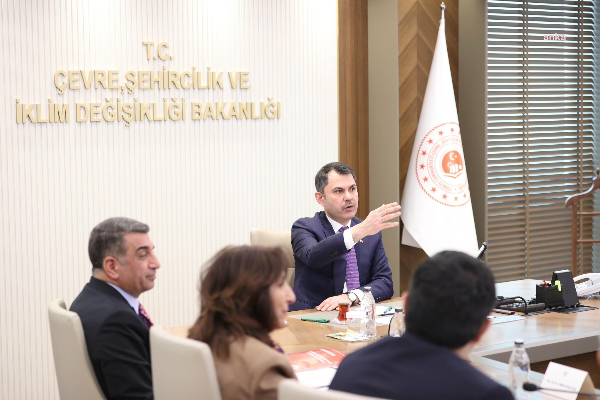 BAKAN KURUM, CHP'LI MILLETVEKILLERI VE BELEDIYE BAŞKANLARI ILE BIR ARAYA GELDI