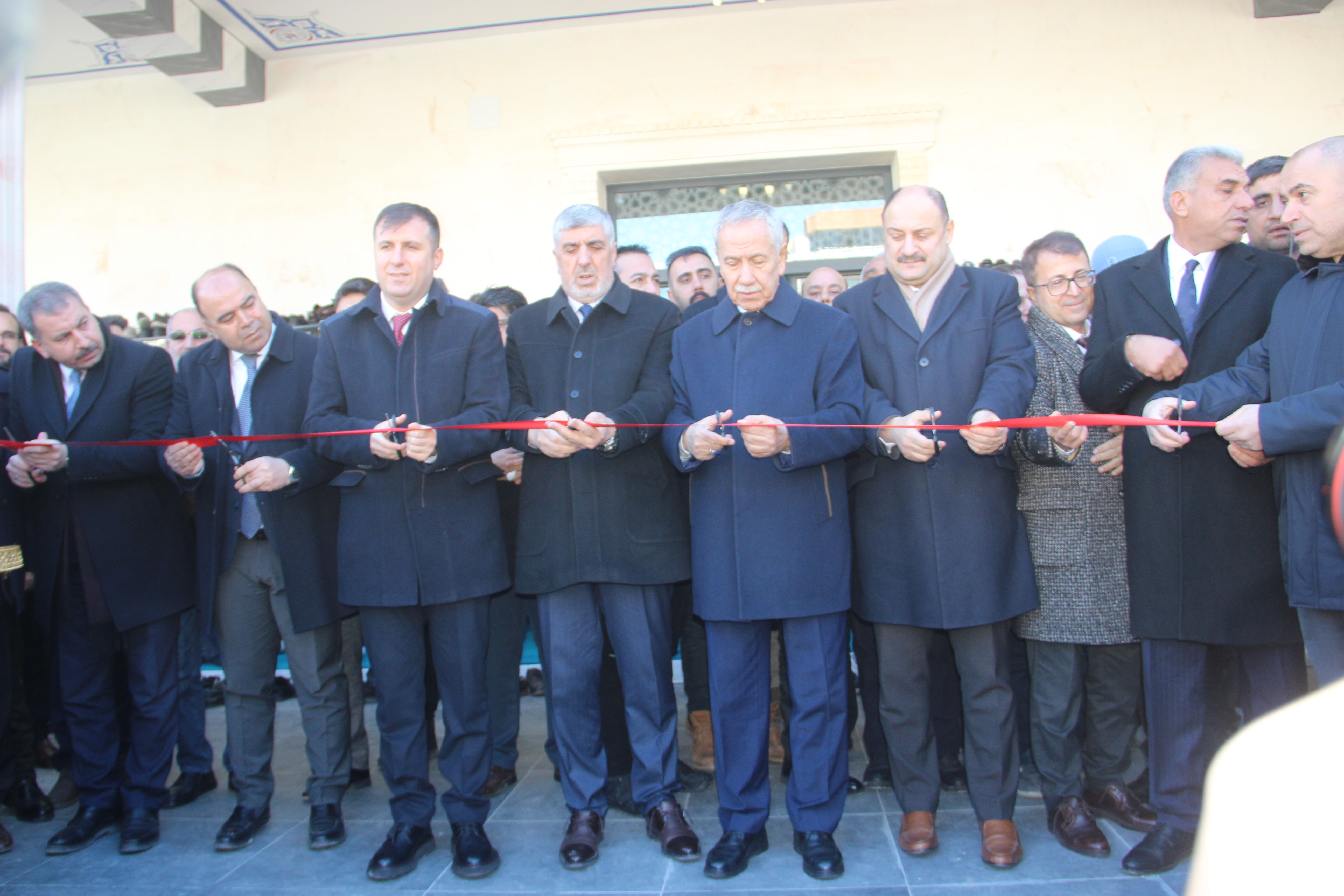 TBMM Eski Başkanı Bülent Arınç, Şanlıurfa'da Cami Açılışına Katıldı.