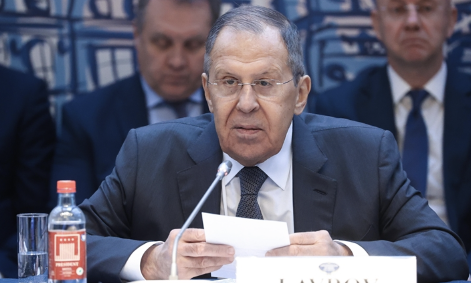 Lavrov’dan Macron’a Sert Tepki