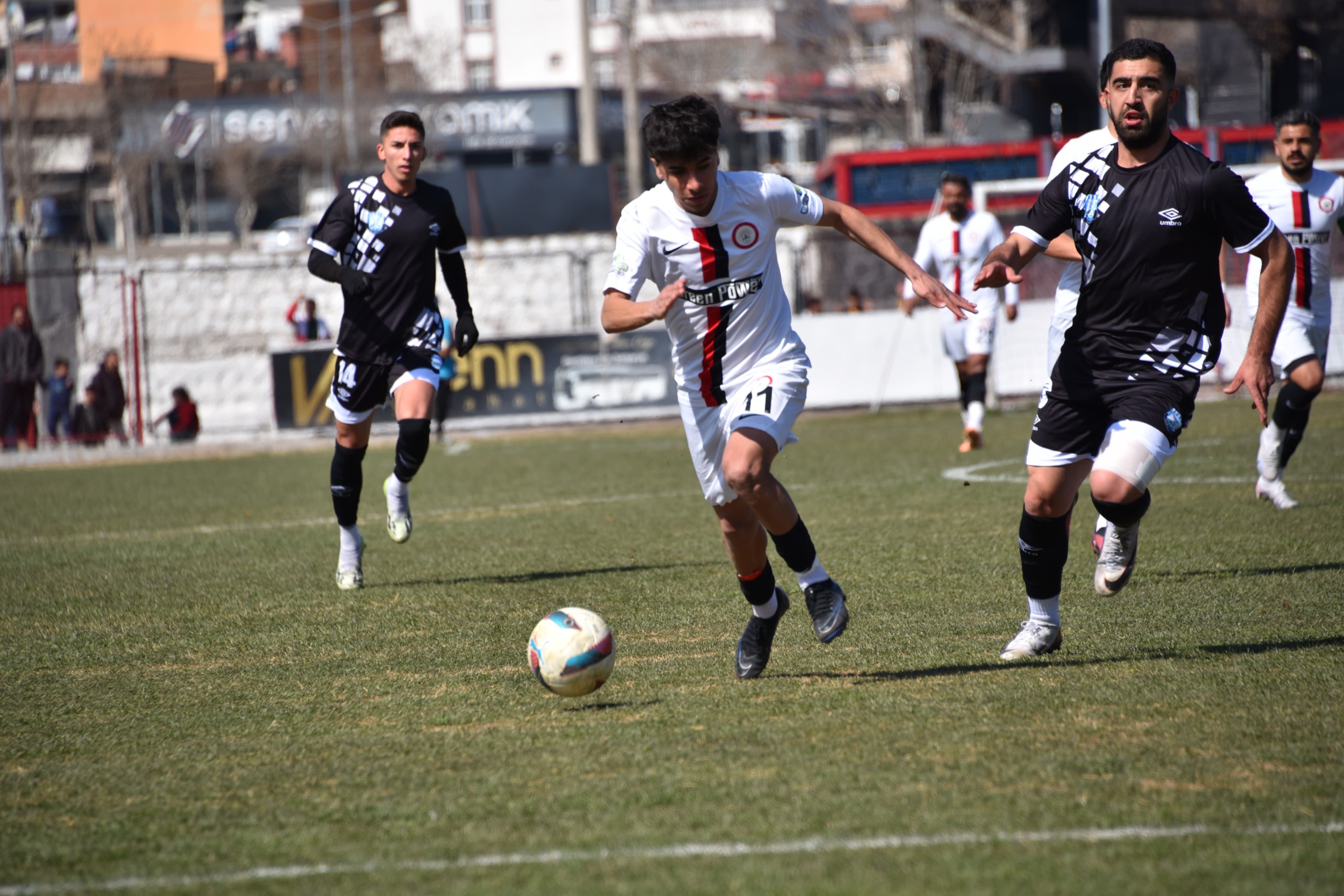 Siverek Belediyespor, Farklı Kazandı