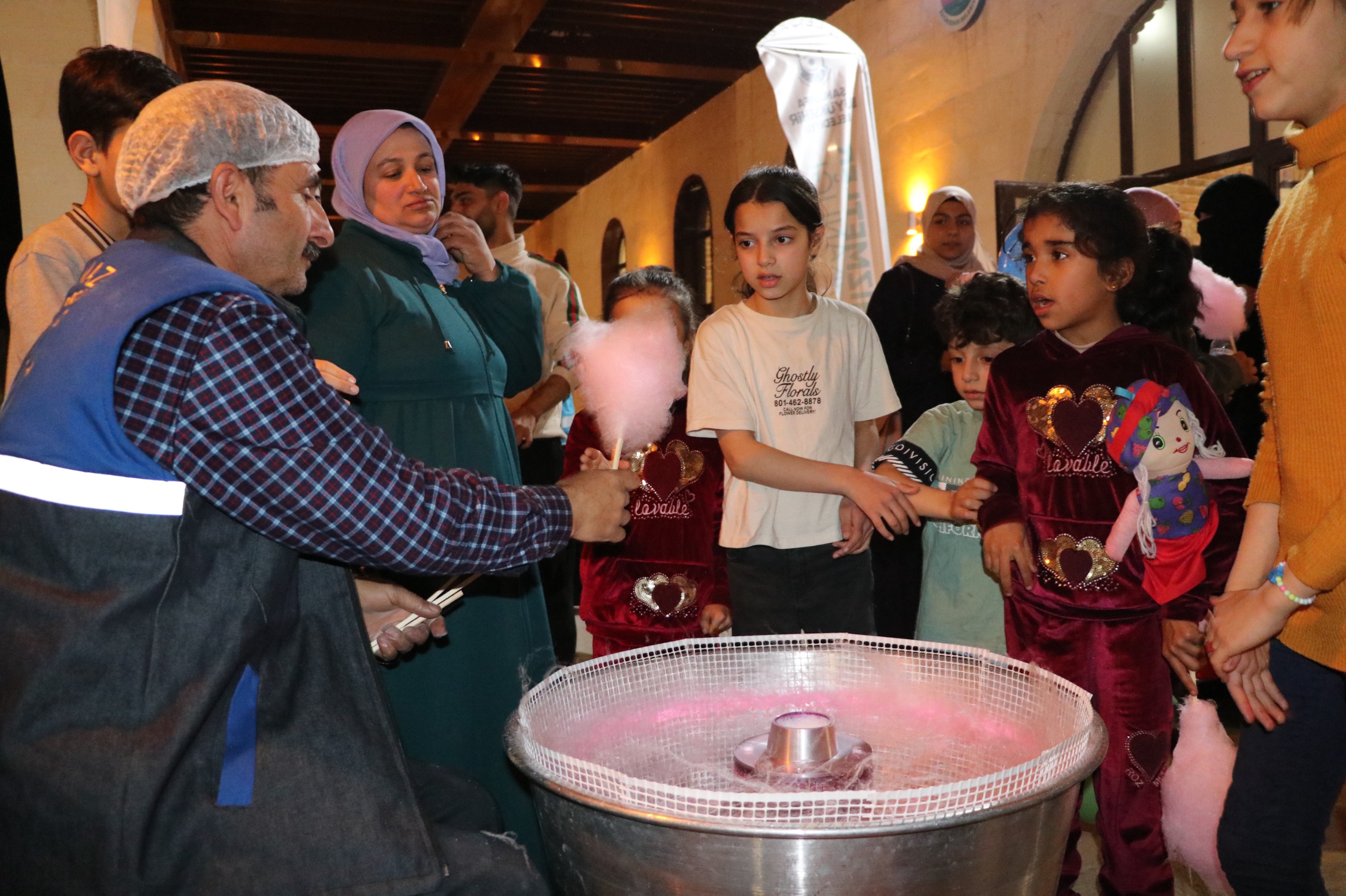 Yetim Çocuklar, İftar Sofrasında Buluştu