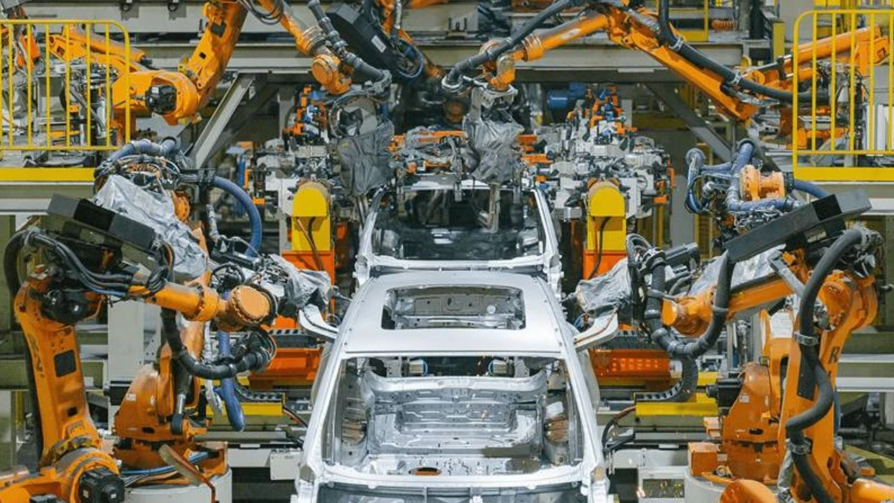 Türkiye’ye Dev Yatırım: 2 Otomotiv Devi Fabrika Kuruyor!