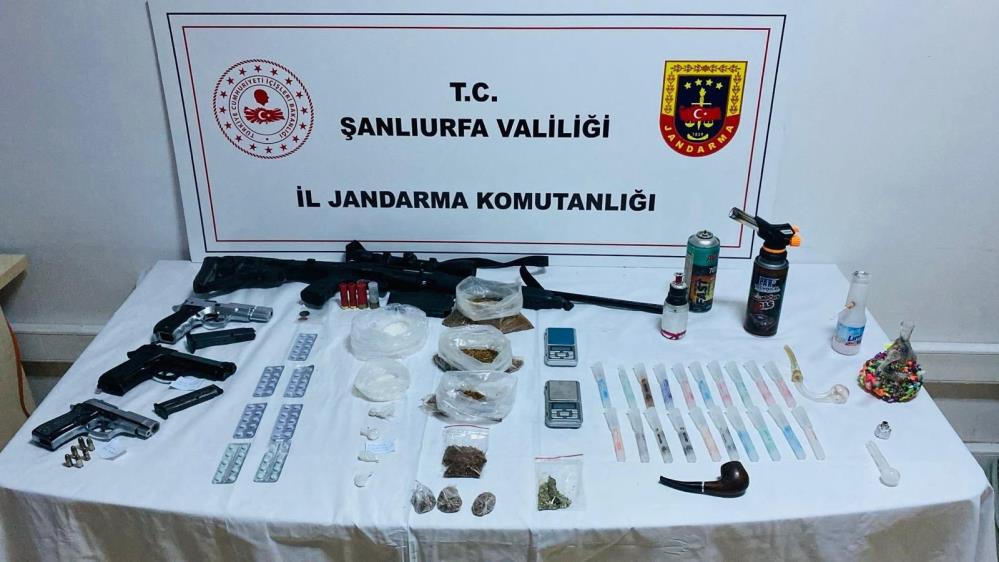 Haliliye'de Silah Kaçakçılığı Operasyonu: 5 Gözaltı
