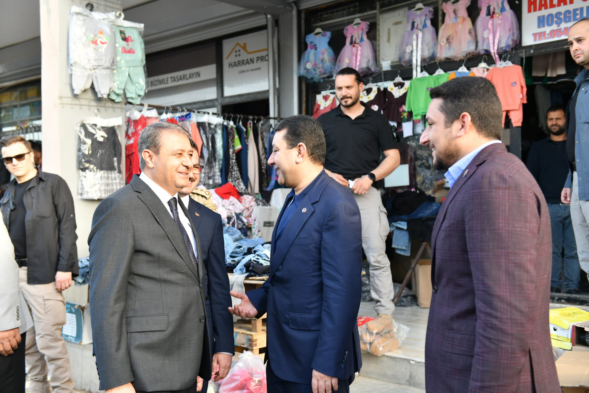 Vali Şıldak Harran’da Esnaf Ve Aile Ziyaretlerinde