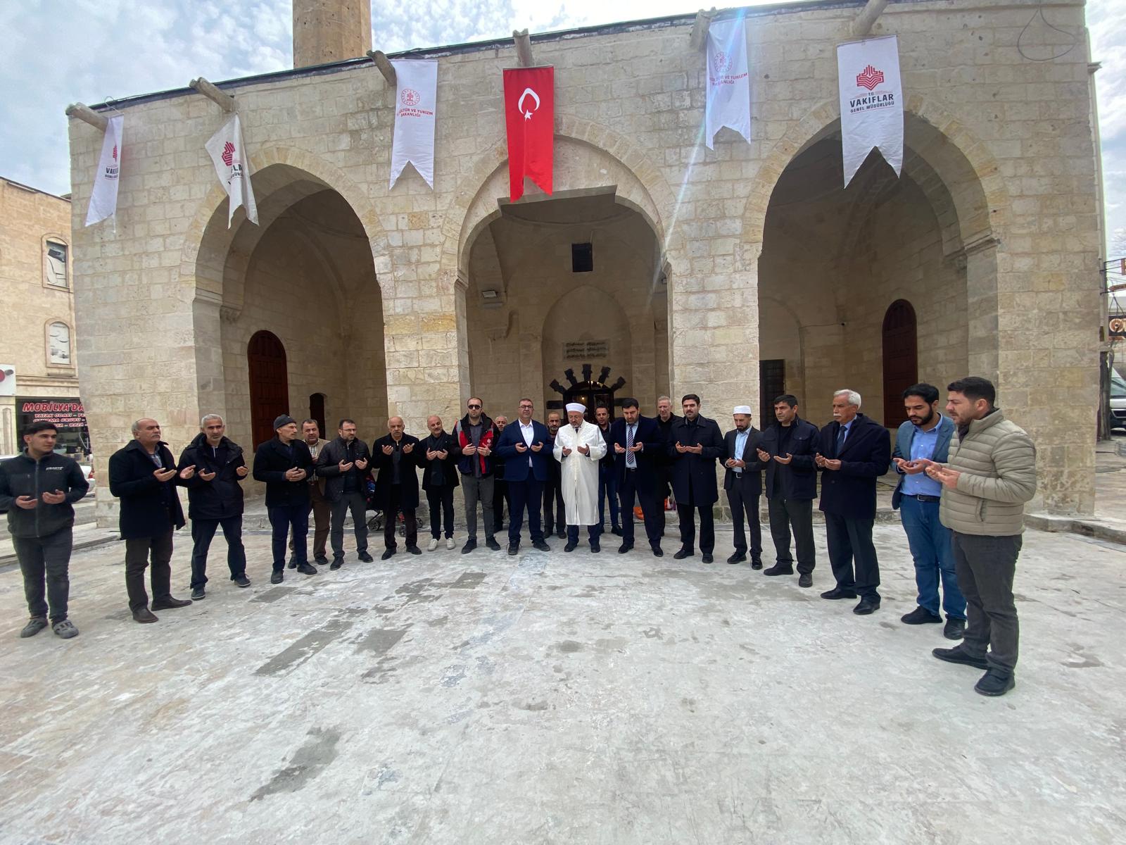 Tarihi Hüseyin Paşa Cami Dualarla İbadete Açıldı