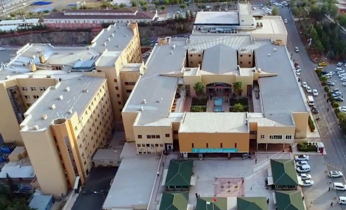 Şanlıurfa'da Başarılı Tiroid Kanseri Ameliyatı