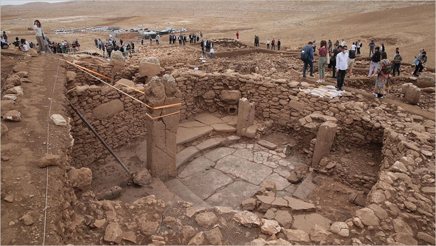 Göbeklitepe'ye Bayramda Turist Akını: Yollar Kilitlendi
