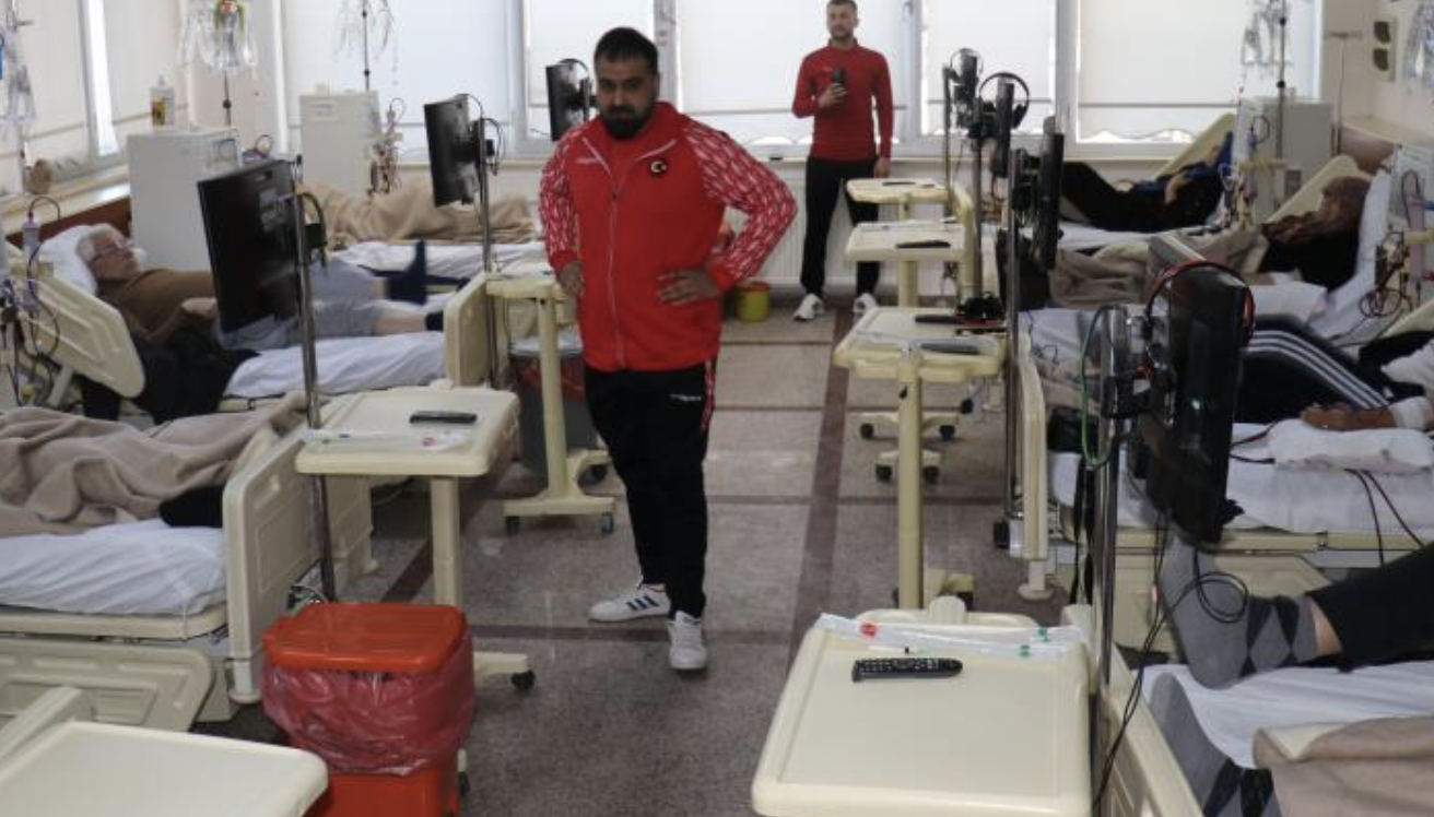 Diyaliz Hastalarına Karate Egzersizi