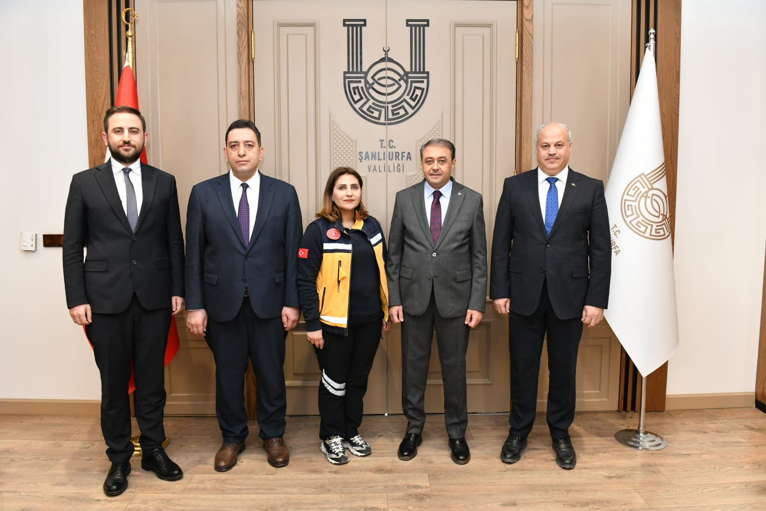 Vali Şıldak’tan Kahraman 112 Çalışanına Başarı Belgesi