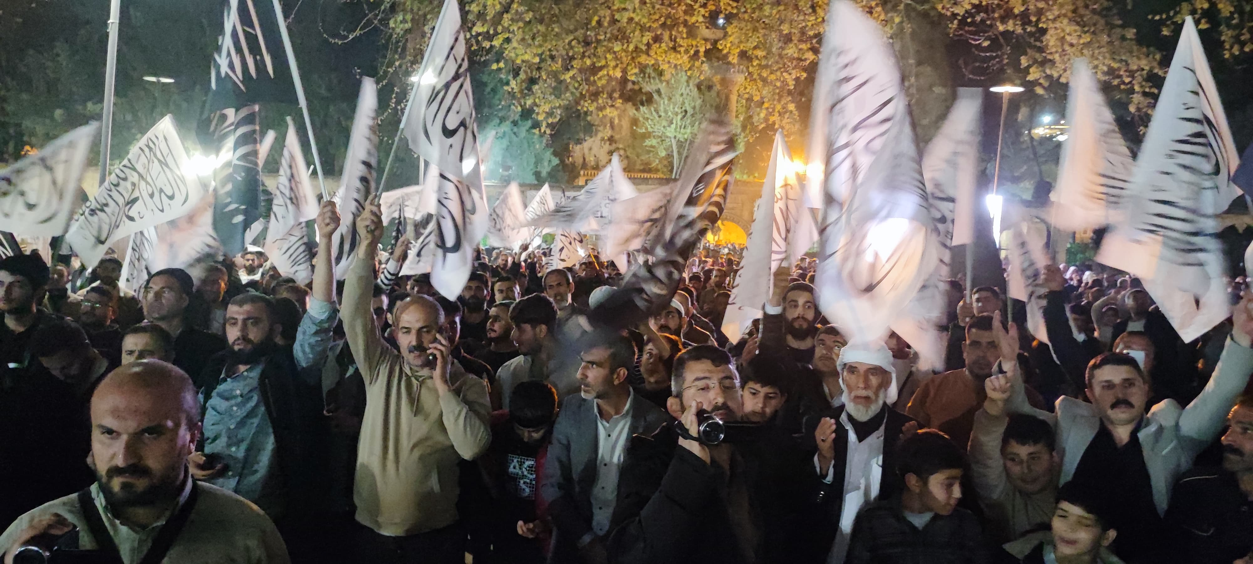 Balıklıgöl’de Gazze İçin Eller Semaya Kalktı