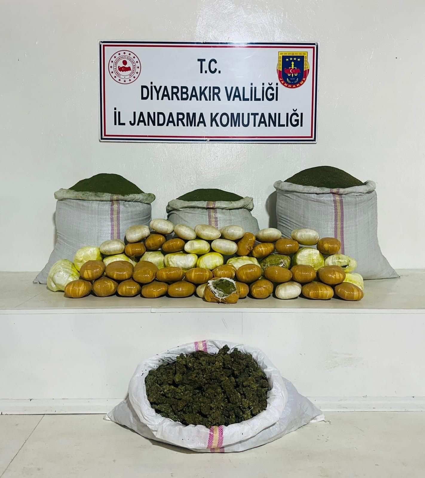Diyarbakır'da 180 Kilo Esrar Ele Geçirildi