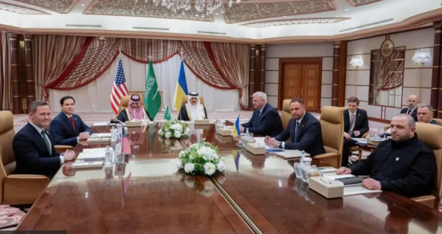 Trump'ı Ukrayna Elçisi'ni Barış Görüşmelerinden Men Etti
