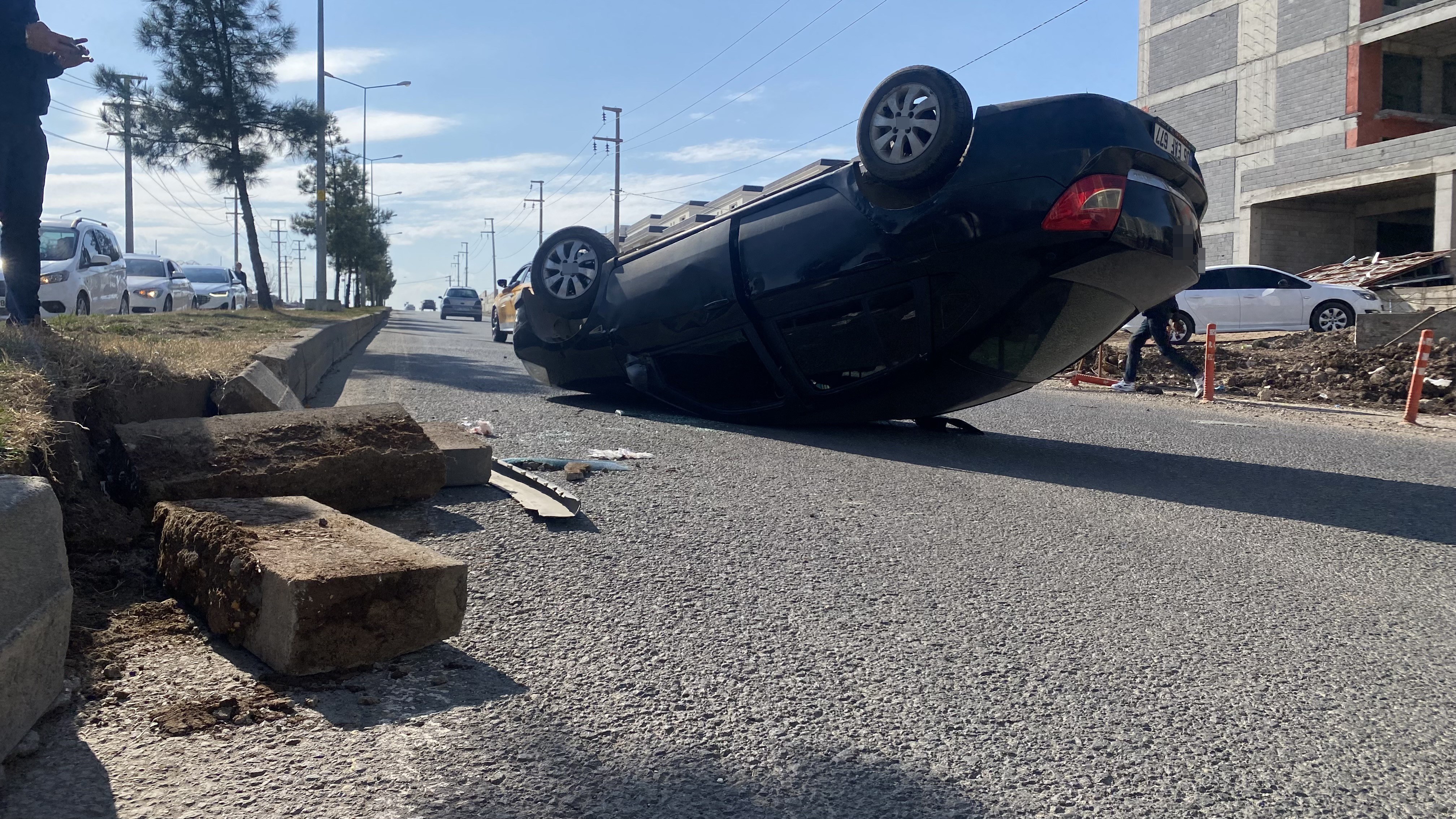 Virajı Alamayan Otomobil Takla Attı: 6 Yaralı