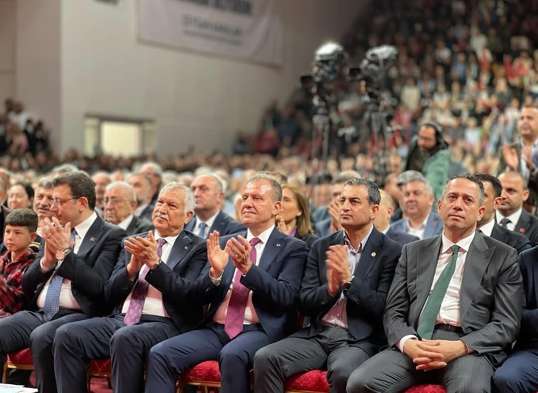 İmamoğlu, "Tarihin Önemli Kavşaklarında CHP'nin İmzası Var"