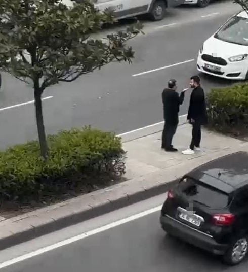 Yumrukla Bayılan Baba: O Anlar Kamerada