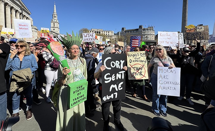 ABD Büyükelçiliği Önünde Trump Protestosu