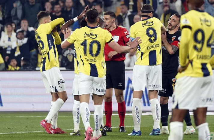 Fenerbahçe 90+4'te Yıkıldı!