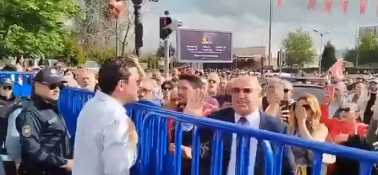 Kelepçeyi Devlet Taktı, Tanal Kırdı!