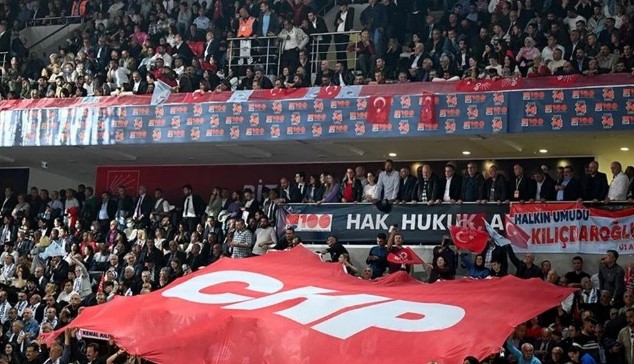 CHP’nin Geleceği Bu Kurultaya Bağlı: Liderlik Yarışı Kızıştı