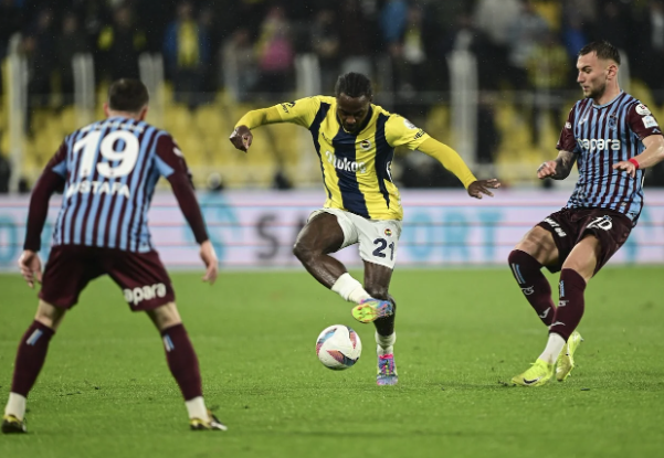 Fenerbahçe’yi Talisca uçurdu!