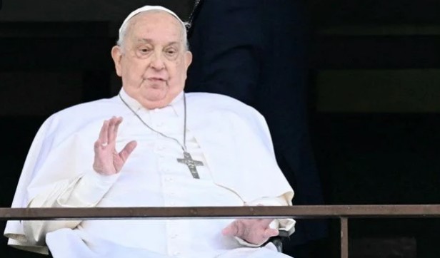 Papa Francis Hayatını Kaybetti