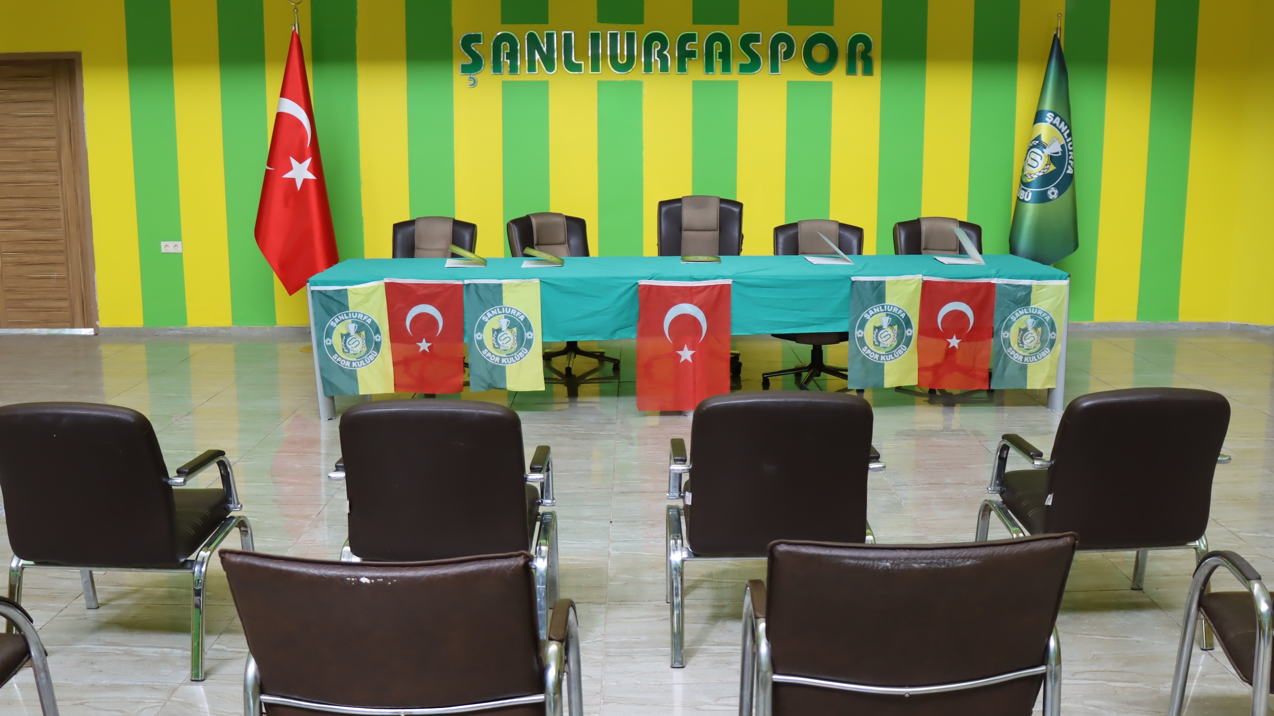 Şanlıurfaspor Yine Sahipsiz Kaldı: Kongre Ertelendi