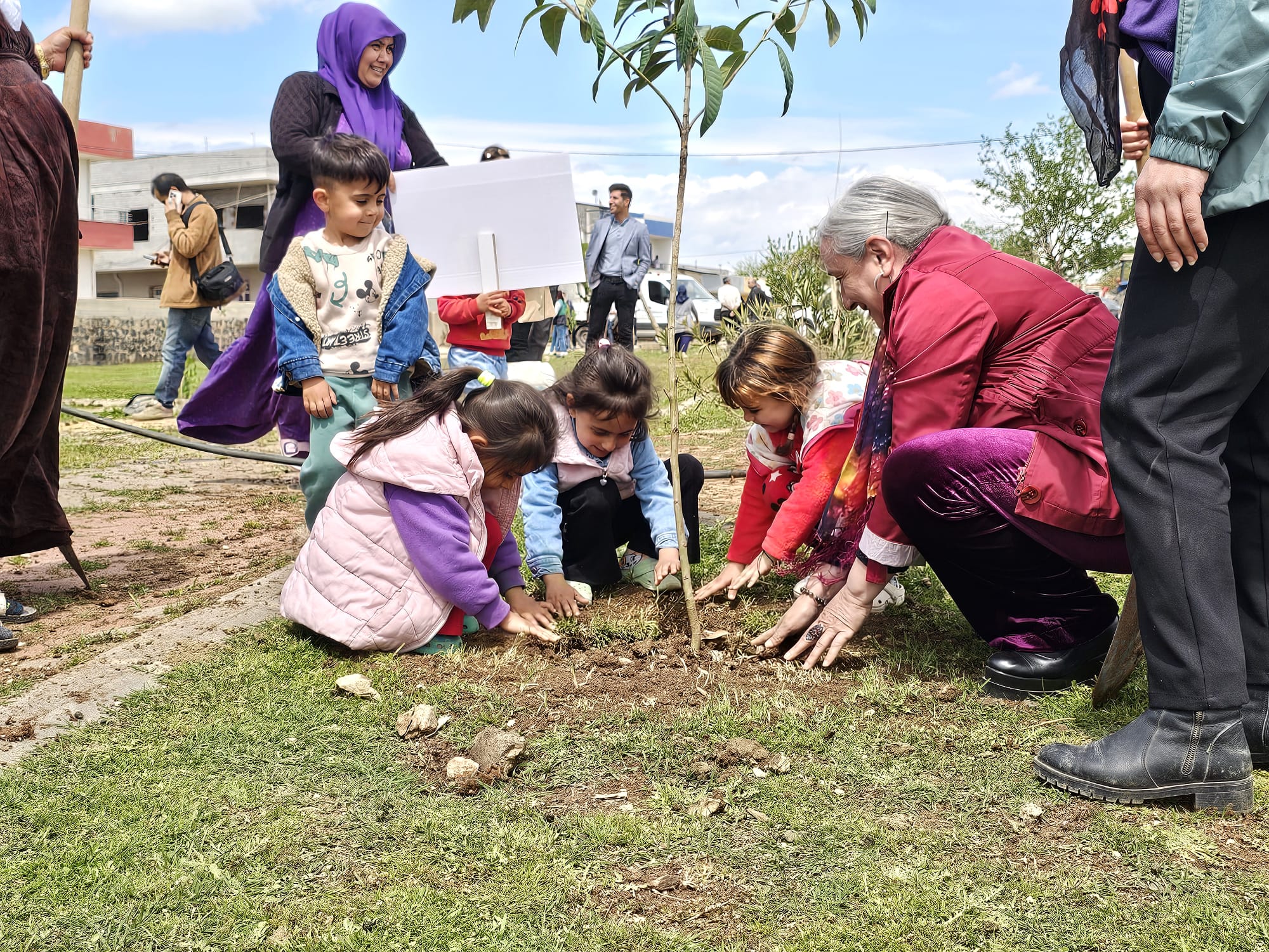Viranşehir’de “Her Cana Bir Fidan” Kampanyası Devam Ediyor