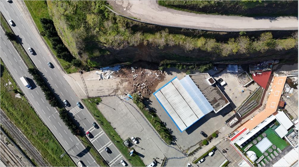 Samsun'da Faciaya Yol Açan Heyelan Havadan Görüntülendi
