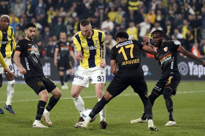 Fenerbahçe 90+4'te Yıkıldı!