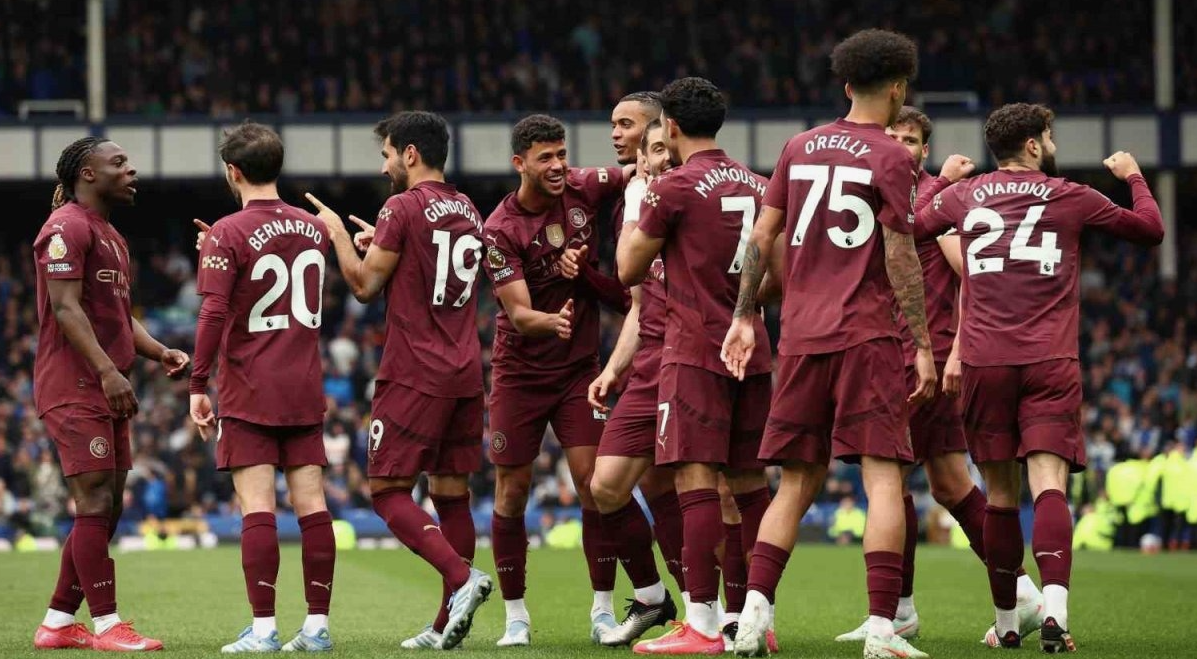 Manchester City Son Dakikalarda Bulduğu Gollerle Kazandı..
