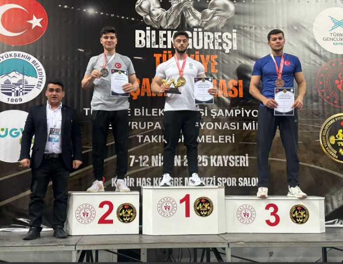 Bilek Güreşi Şampiyonasında Şanlıurfa Fırtınası Esti!