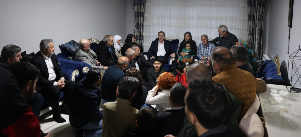 Bakırhan, Öcalan’ın Çağrısını Ziyaret Ettiği Evlerde Anlattı