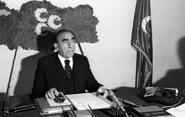 Türk Milliyetçiliğinin Sembol İsmi: Alparslan Türkeş