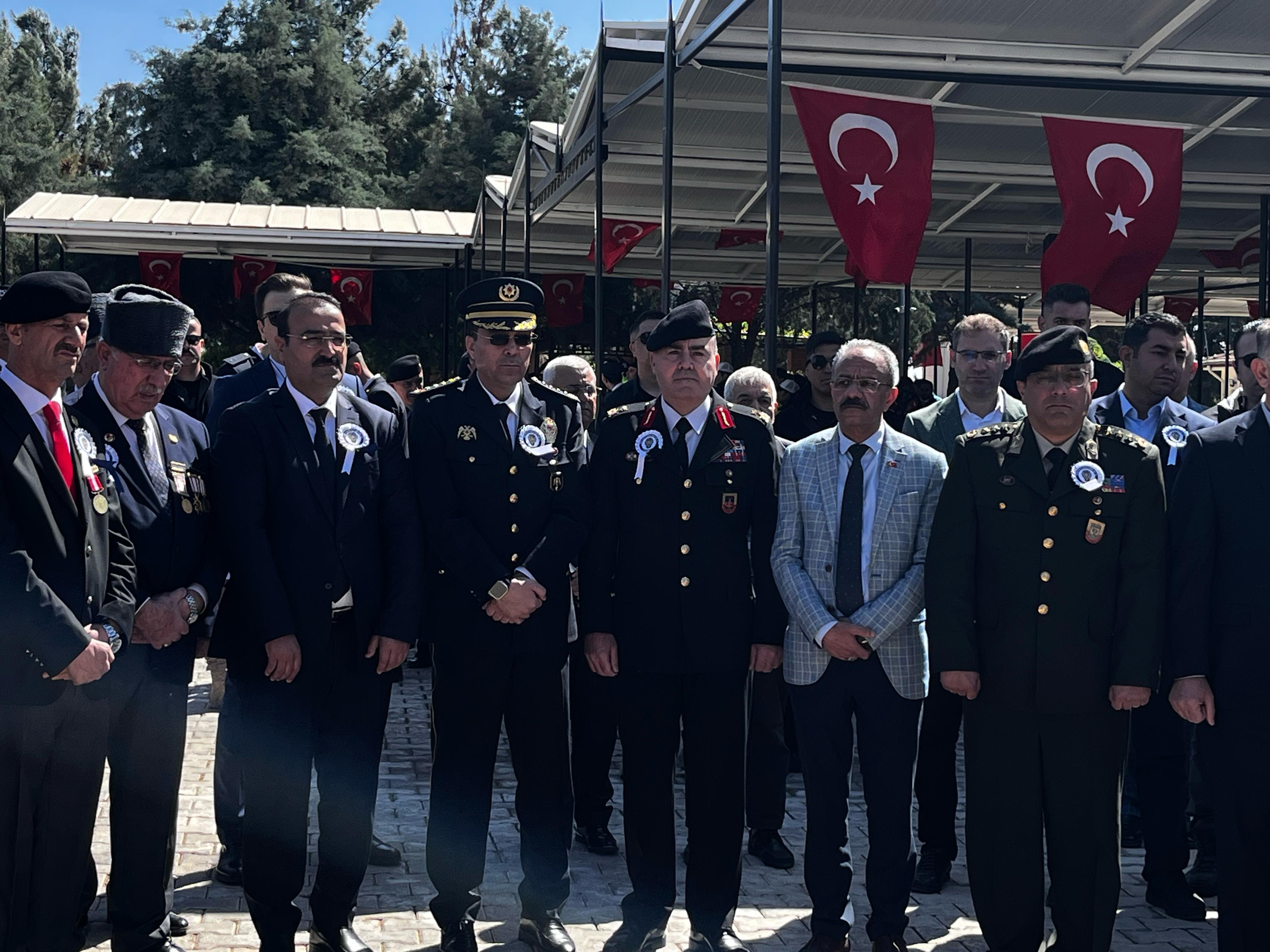 Urfa Şehitlikte 105. Yıl Töreni: Anlamlı Anlar